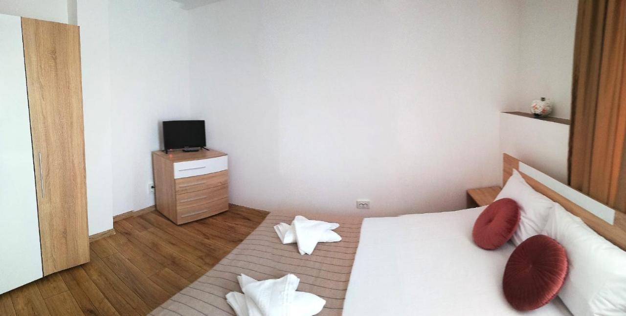 Pensiunea Eden House Κραϊόβα Εξωτερικό φωτογραφία