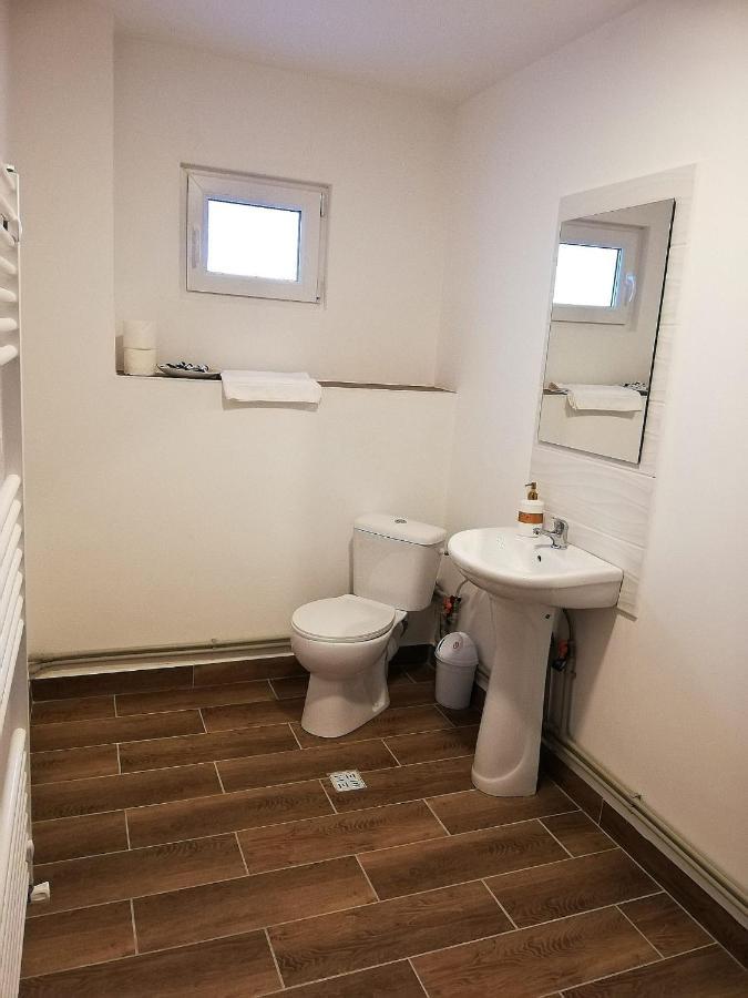 Pensiunea Eden House Κραϊόβα Εξωτερικό φωτογραφία